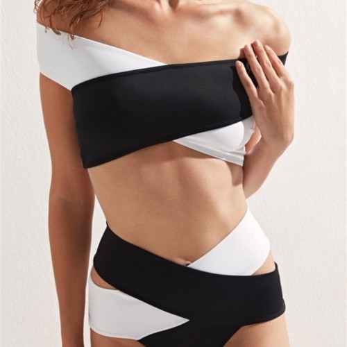 Angelsin Siyah Beyaz Çapraz Bikini Üst