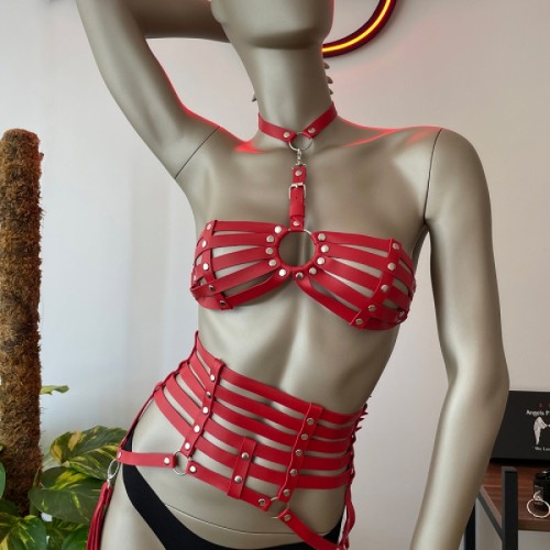 Püskül Detaylı Kırmızı Deri Korse Sütyen Harness Takım