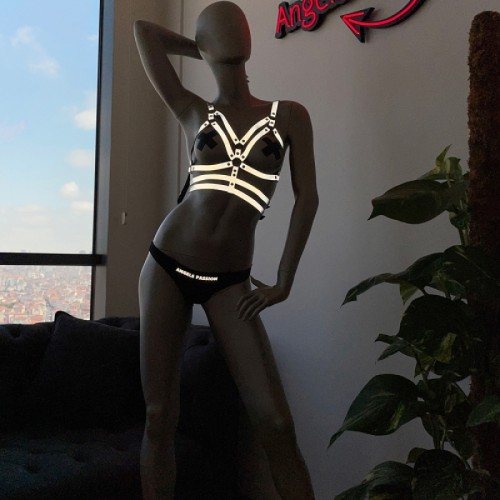 Beyaz Reflektörlü Erotik Giyim Göğüs Üzeri Harness - APFT296