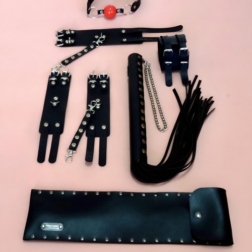 Fantazi Kırbaç Takım 4'lü Set, El - Ayak Kelepçesi, Kırbaç, Ağız Topu - APFT1306