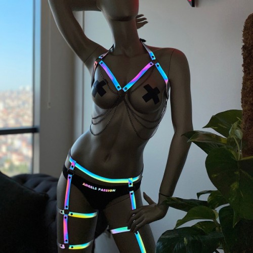 Gece Club Elbiseleri Işıkta Yansıyan Harness Takım