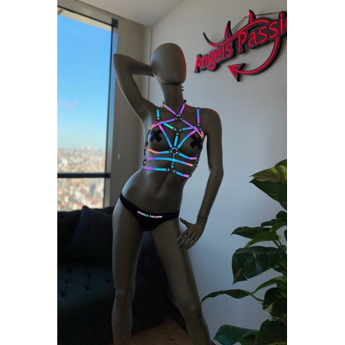 İç Çamaşırı Modelleri Renkli Reflektörlü Göğüs Üzeri Harness