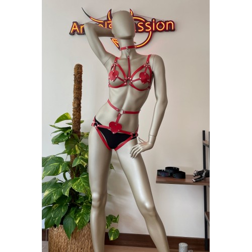 Kalp Detaylı Kırmızı Deri Harness Takım