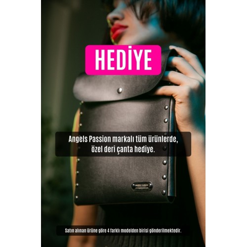 Vücudu Saran Kırmızı Deri Body Harness